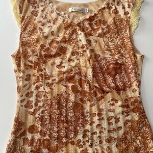 Patchwork design top with lace trim